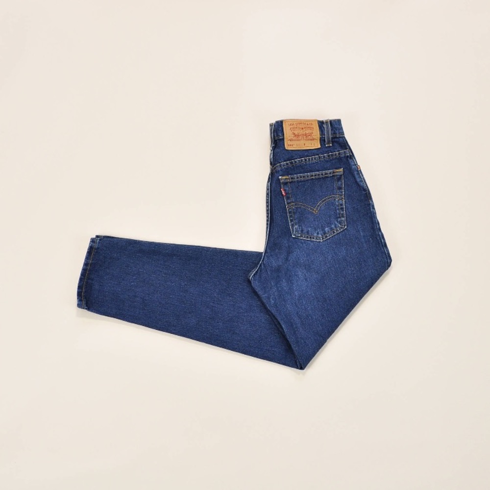 Vintage High Waisted Levi’s - Dar Wash (XXS-M)